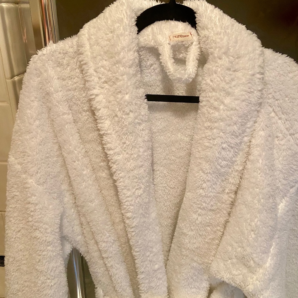 PURE by DKNY white bathrobe